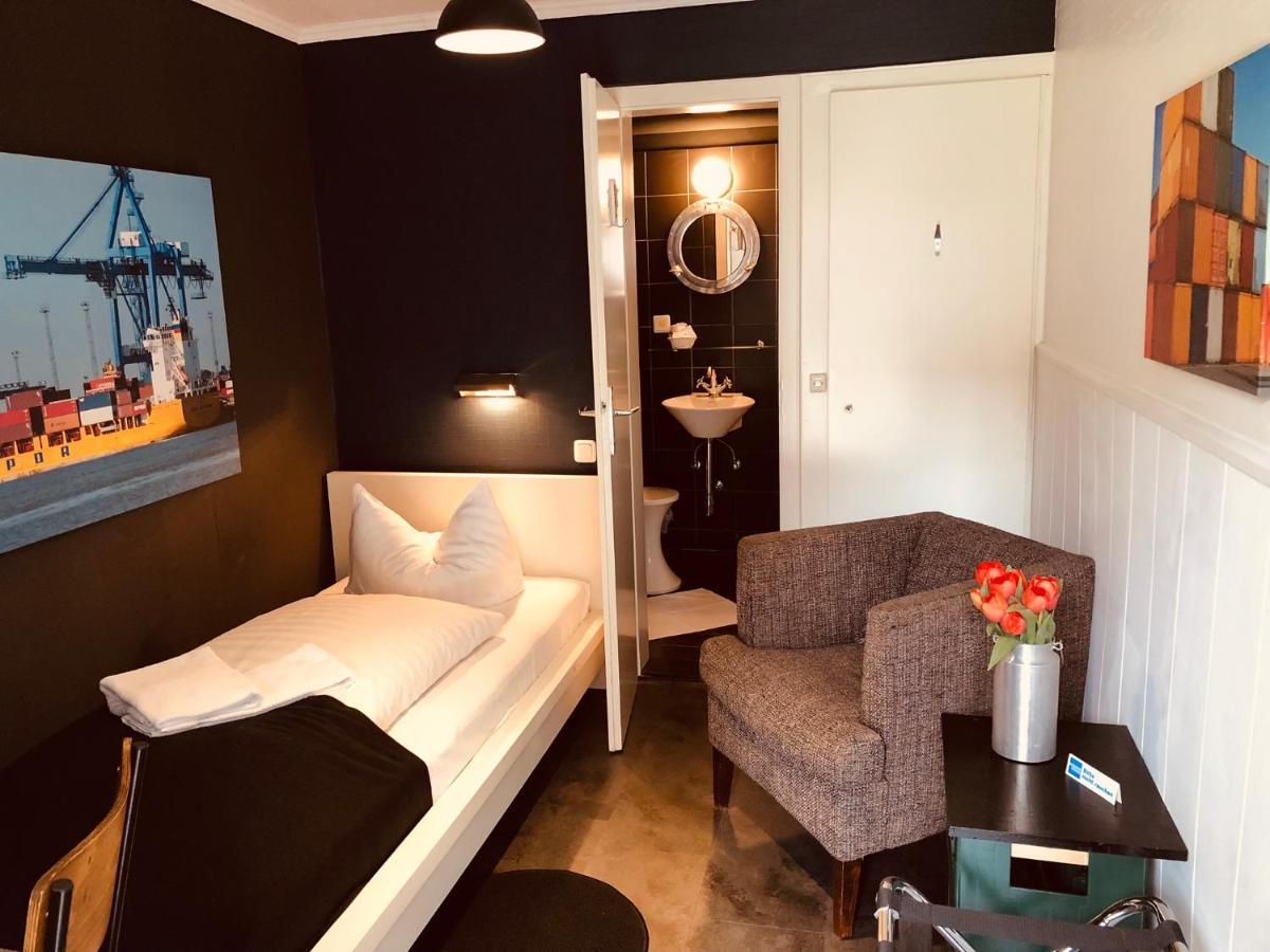 City Hostel By Beans Parc Вильгельмсхафен Экстерьер фото